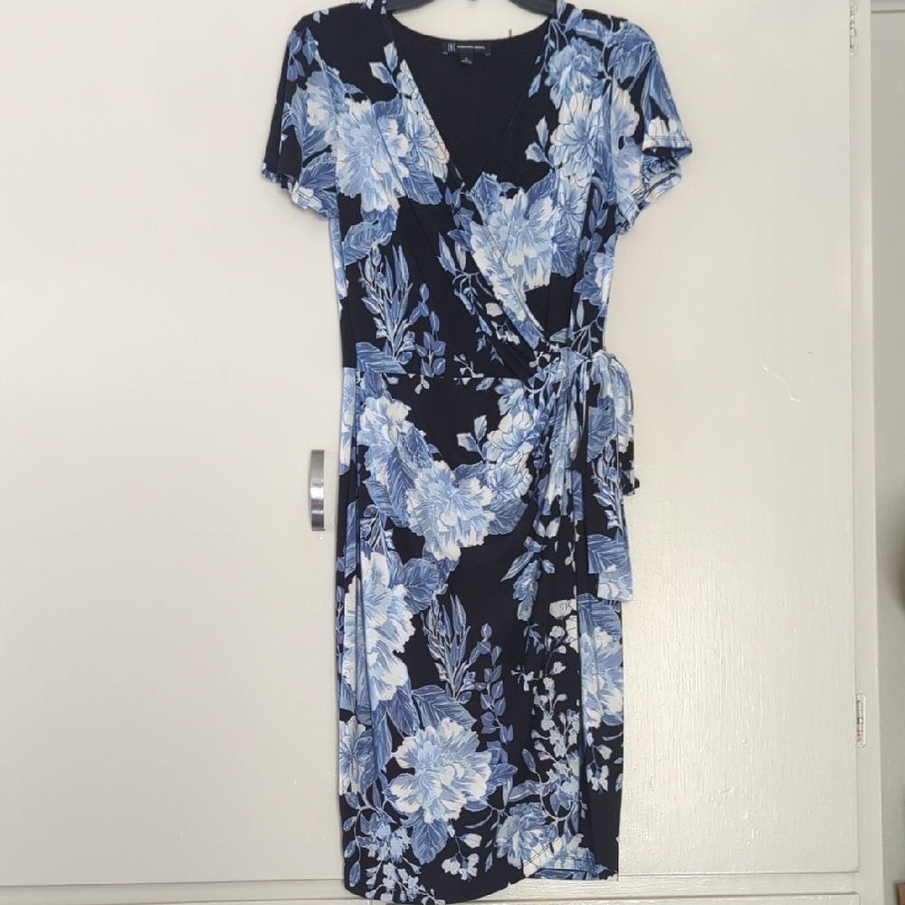 INC International Concepts Blue and White Flutter Sleeve Sheath Dress